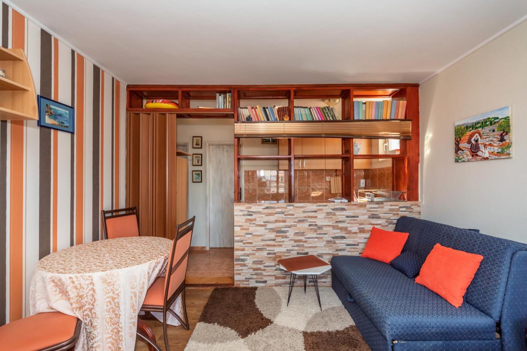 Apartments Pod Lozom With Seaview Petrovac Bilik gambar
